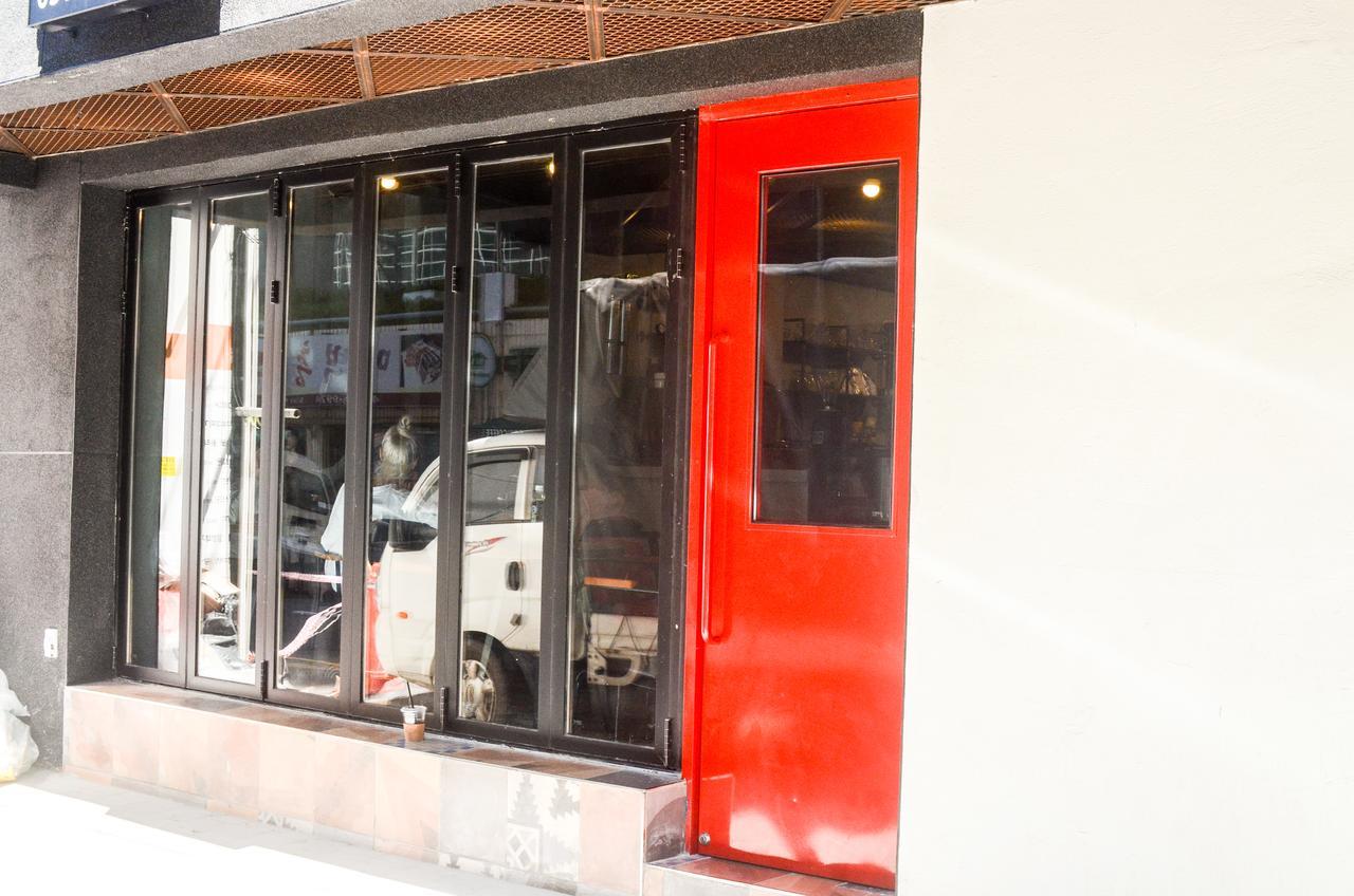One Way Guesthouse بوسان المظهر الخارجي الصورة