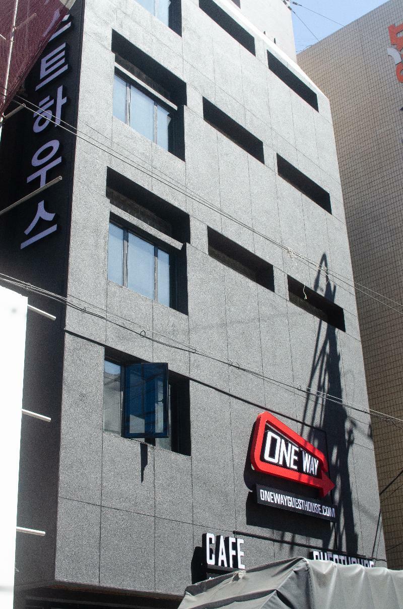 One Way Guesthouse بوسان المظهر الخارجي الصورة